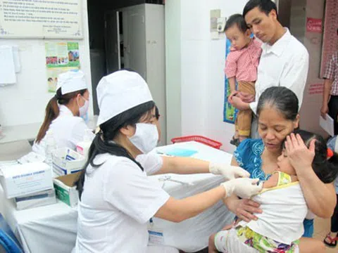 Đề xuất đưa thêm 2 vaccine vào Chương trình tiêm chủng mở rộng