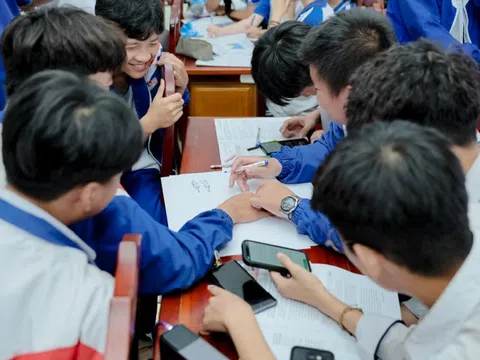 Shinhan Life Việt Nam khởi động chương trình hướng nghiệp cho học sinh trung học phổ thông