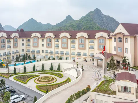 Nghỉ lễ 30/4 và cao điểm Hè 2025: Trải nghiệm ‘sang-xịn-mịn’ chỉ cách Hà Nội một giờ lái xe