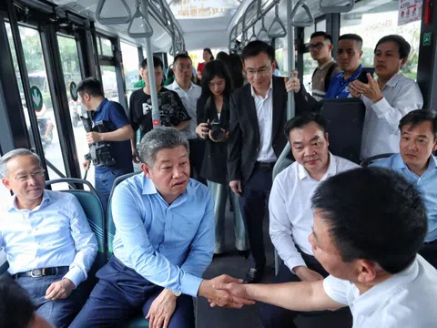 15 tuyến xe buýt Hà Nội được 'xanh hoá'