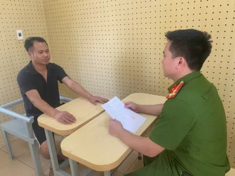Bắt 2 đối tượng 'tống tiền' Cảnh sát giao thông