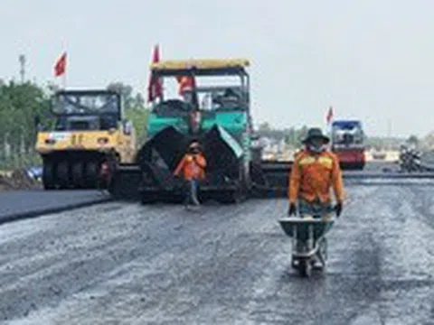 Dự án cao tốc Biên Hòa - Vũng Tàu: Hết lo mặt bằng lại lo chuyện di dời công trình điện, nước