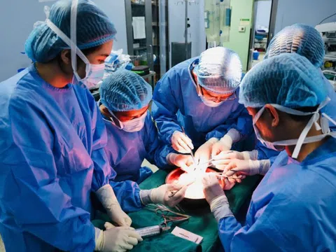 Từ mất mát đến hồi sinh: Hành trình 50 giờ kì diệu của những thầy thuốc quân y