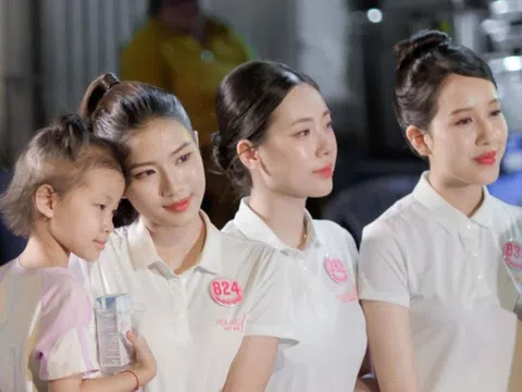 Thí sinh Hoa hậu Việt Nam dọn rác dưới kênh Rạch Lăng