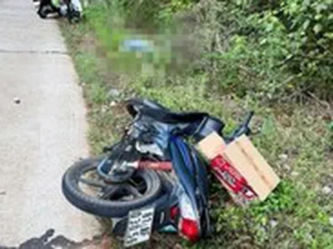 Cô giáo nằm chết bên đường với nhiều vết thương nghi dao đâm