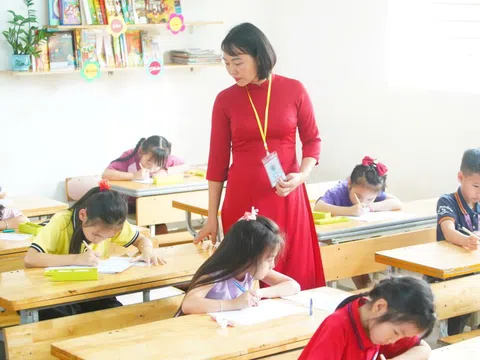 Bộ GD&ĐT đề nghị địa phương tuyển dụng giáo viên đủ biên chế được giao