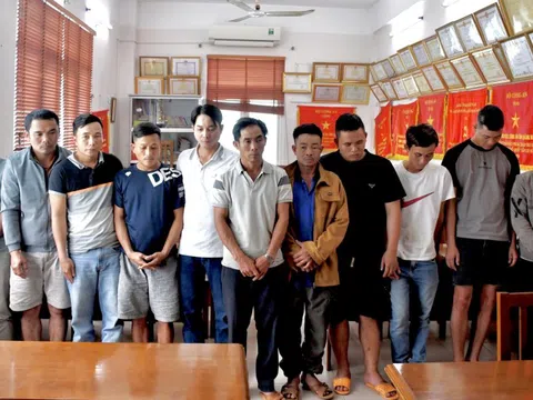 Bắt cóc nhóm cờ bạc bịp để đòi tiền chuộc