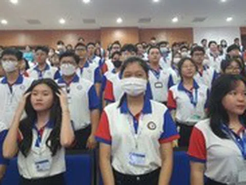 Trường đại học Y Dược Cần Thơ tăng học phí có đúng quy định?