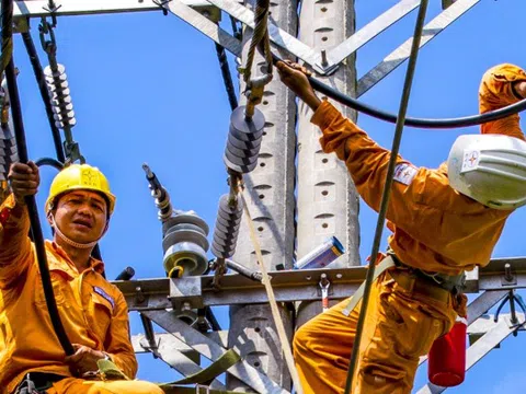 Nỗ lực đầu tư, đảm bảo điện mùa nắng nóng khu vực phía Nam