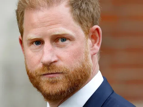 Harry bị tẩy chay