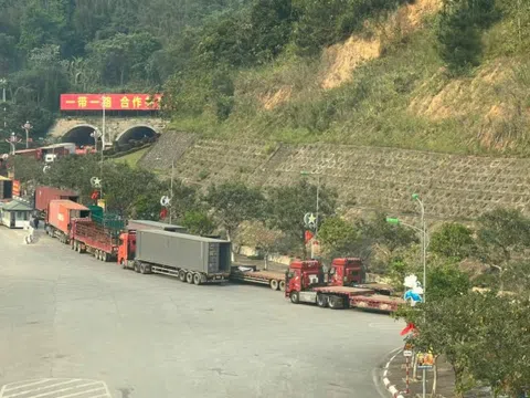 Mức thu phí mới tại cửa khẩu Lạng Sơn