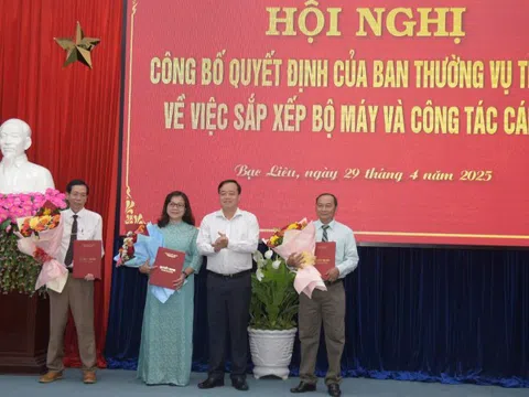 Bạc Liêu có thêm 36 cán bộ nghỉ hưu, nghỉ việc để tinh gọn bộ máy