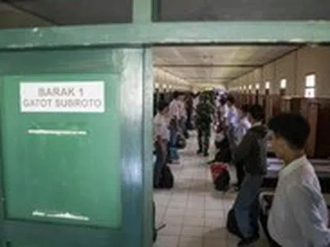 Indonesia thí điểm đưa học sinh cá biệt vào trại huấn luyện quân sự