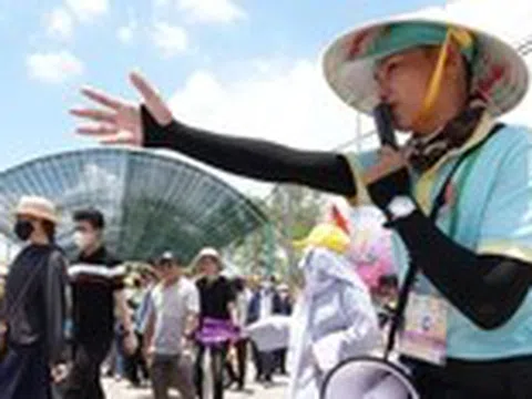 Những khoảnh khắc đẹp về tình nguyện viên tại Vesak 2025