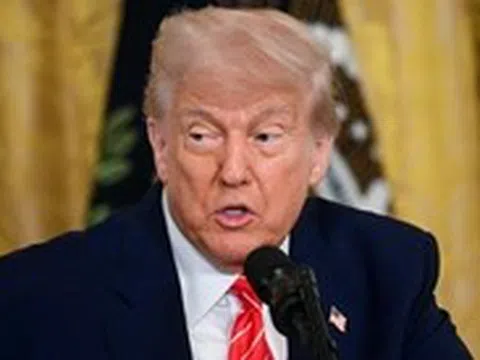 Ông Trump tuyên bố giữ mức thuế sàn 10% kể cả khi có thỏa thuận