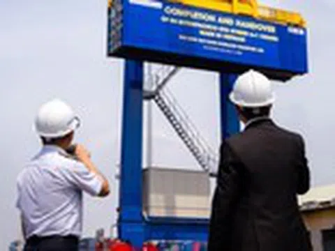 Lần đầu Việt Nam sản xuất cẩu RTG Hybrid, Tân Cảng Cát Lái chính thức vận hành