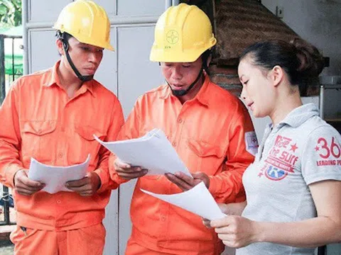 Tăng giá điện: Người dân lo áp lực, doanh nghiệp sợ ‘đu’ phí