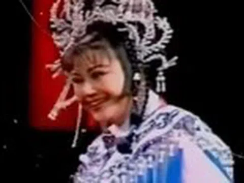 Xem lại nghệ sĩ Kim Cương duyên dáng vai Điêu Thuyền cùng nghệ sĩ Thanh Tòng và Bảo Quốc