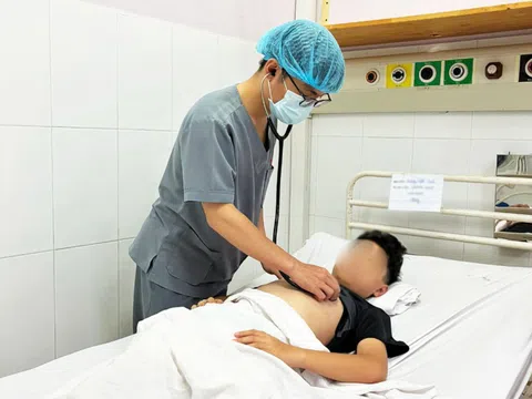 Sốt cao, ngủ gà, bé trai 13 tuổi suýt tử vong vì bệnh truyền nhiễm nguy hiểm