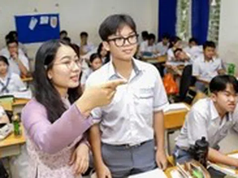 Học sinh hút thuốc lá điện tử, bạo lực học đường: Viết bản kiểm điểm có đủ sức răn đe?