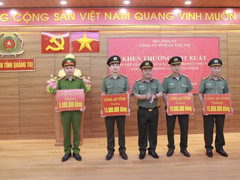 Quảng Trị: Khen thưởng đột xuất trong đấu tranh, phòng chống tội phạm