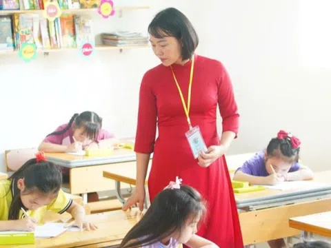 Bộ Nội vụ yêu cầu sử dụng hiệu quả số biên chế ngành giáo dục, y tế