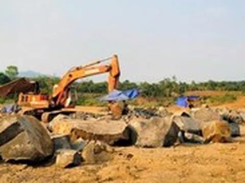 Khai thác vượt giấy phép, chủ mỏ khoáng sản bị phạt truy thu gần 1 tỉ đồng