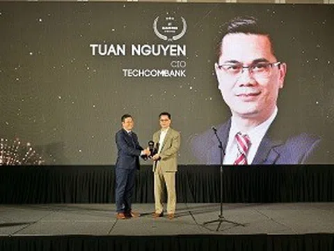 WFIS 2025 vinh danh hai lãnh đạo công nghệ của Techcombank