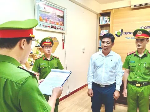 Bắt tạm giam hiệu trưởng Trường cao đẳng Công thương miền Trung