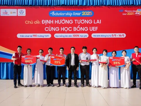 Hàng trăm học sinh lớp 12 được UEF 'tiếp sức' với nhiều suất học bổng sớm