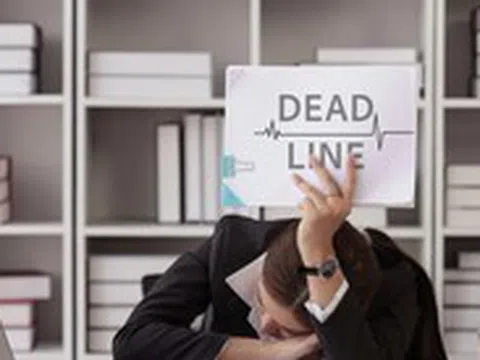 Làm việc quá giờ có thể gây biến đổi cấu trúc não
