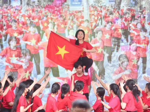 Hơn 1.000 giáo viên, học sinh chờ đón chương trình 'Nói không với thuốc lá điện tử'