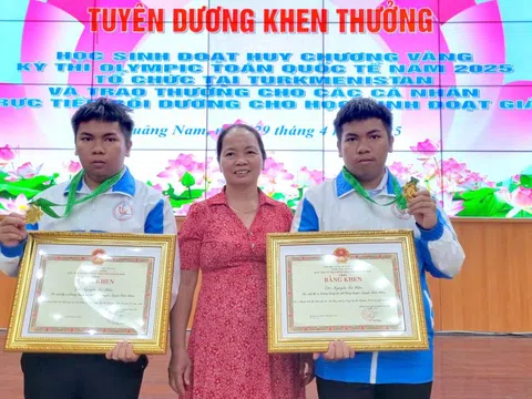 Hai chàng trai 'vàng' của người mẹ nghèo xứ Quảng