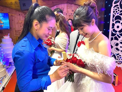 Ấm áp lễ cưới tập thể của 5 đôi thanh niên công nhân lập nghiệp ở Bình Dương