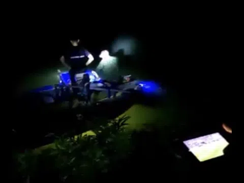 Phát hiện cây sưa ‘khủng’ dưới suối thuộc vùng đệm Phong Nha-Kẻ Bàng, dân lén lút khai quật trong đêm