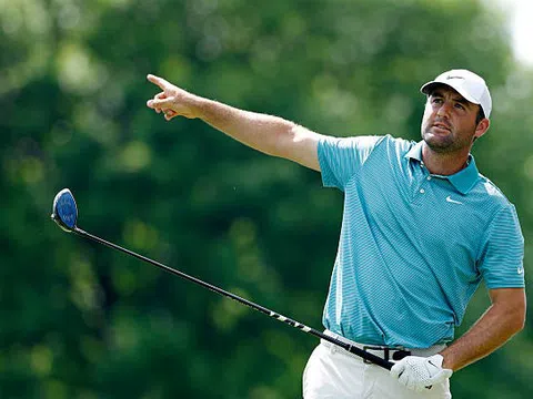 Scottie Scheffler bứt phá ngoạn mục, vươn lên dẫn đầu PGA Championship