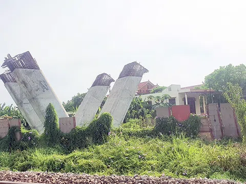 Nhiều dự án trọng điểm ở Quảng Bình dừng thi công, chậm tiến độ do vướng mặt bằng