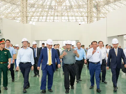 Thủ tướng Phạm Minh Chính kiểm tra tiến độ xây dựng Trung tâm Hội chợ Triển lãm Quốc gia