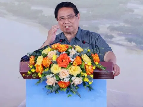 Dự khởi công cầu Tứ Liên, Thủ tướng Phạm Minh Chính đề nghị hoàn thành trong 24 tháng