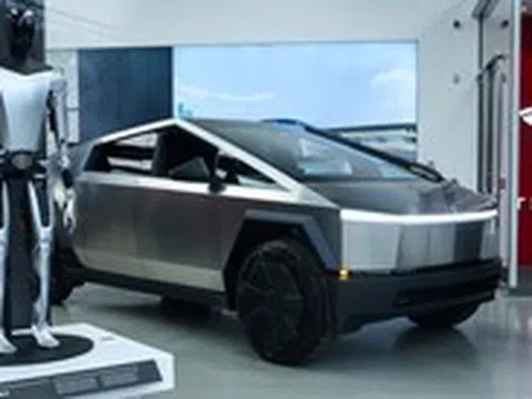 Từng được tỉ phú Musk khẳng định là 'tài sản tăng giá', xe Tesla giờ rớt giá không phanh