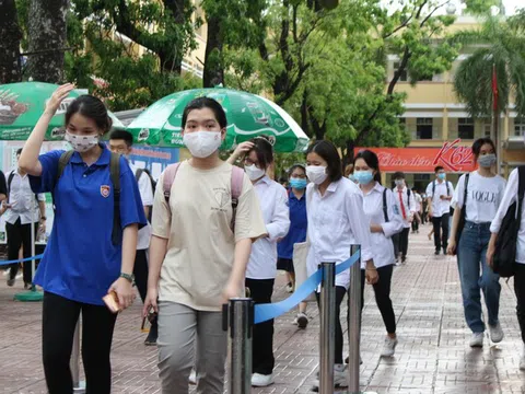 Bộ Y tế đề nghị các bệnh viện lên kế hoạch điều trị bệnh nhân COVID-19, hạn chế tối đa lây lan
