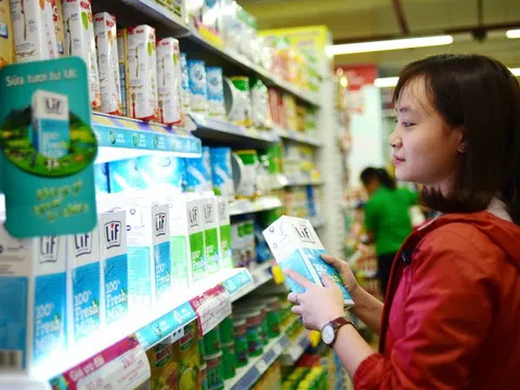 Người Việt chi 10.000 tỷ mua sữa ngoại trong 4 tháng