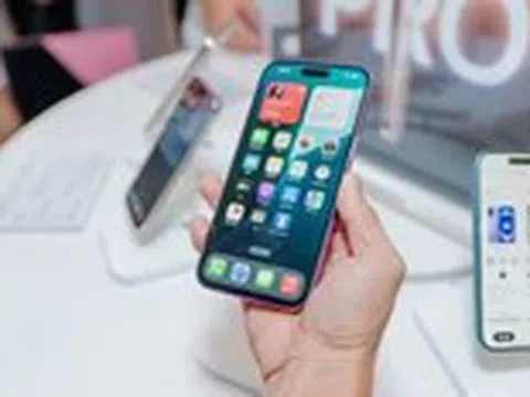 Căng thẳng thuế quan, Thế Giới Di Động nói gì về giá iPhone?