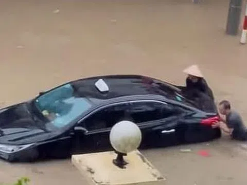 Mưa lớn tại Tuyên Quang, Yên Bái: Nhà cửa, ô tô ngập trong biển nước