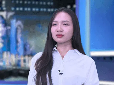 'Nếu đăng quang Hoa hậu Việt Nam, tôi sẽ gọi điện cho bố'