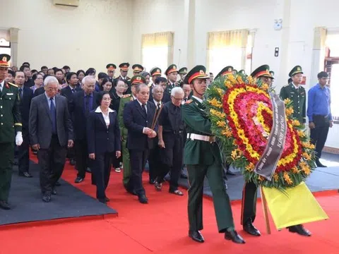 Trang nghiêm lễ viếng nguyên Chủ tịch nước Trần Đức Lương tại quê nhà Quảng Ngãi