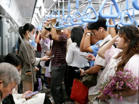 Có thể dùng căn cước gắn chip thay vé tháng đi metro TPHCM từ 1/6