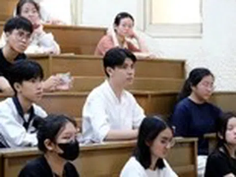 Bộ GD-ĐT giải thích về quy đổi điểm xét tuyển đại học năm 2025