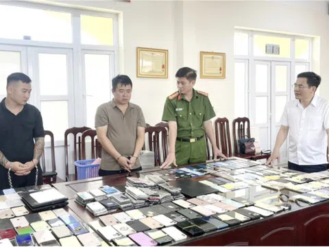 Nhóm hành nghề ‘hai ngón’ trộm hơn 300 điện thoại của du khách tại chùa Tam Chúc