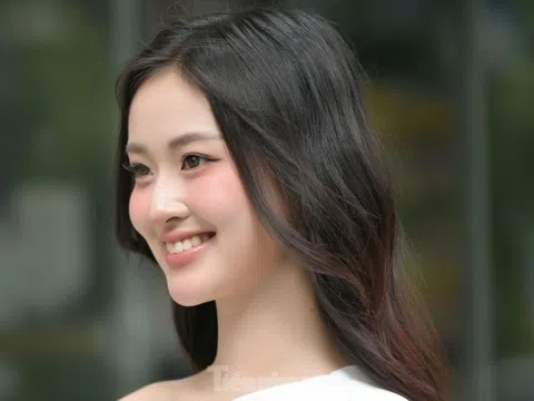 Nữ sinh Đại học Ngoại thương vui vì được khen giống Á hậu Phương Nhi